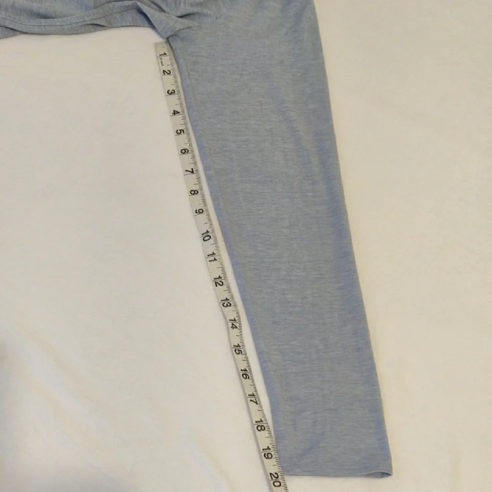 Athleta. Women's Light Gray Top - Picture 7 of 9